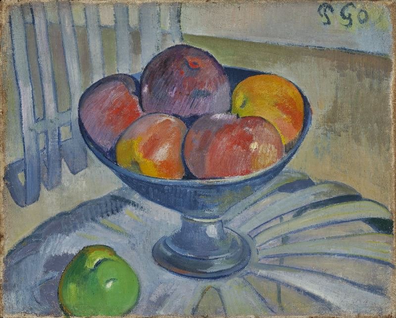 FRUIT DISH ON A GARDEN CHAIR