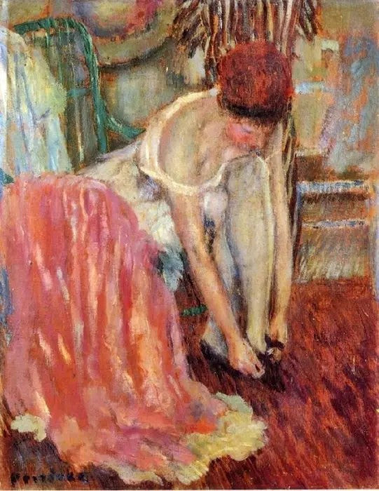 WOMAN TYING HER SHOE